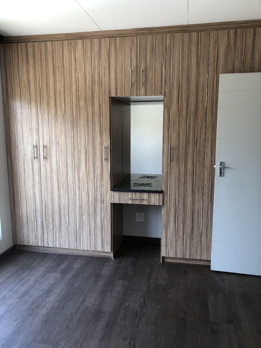 2 Bedroom Property for Sale in Potchefstroom North West